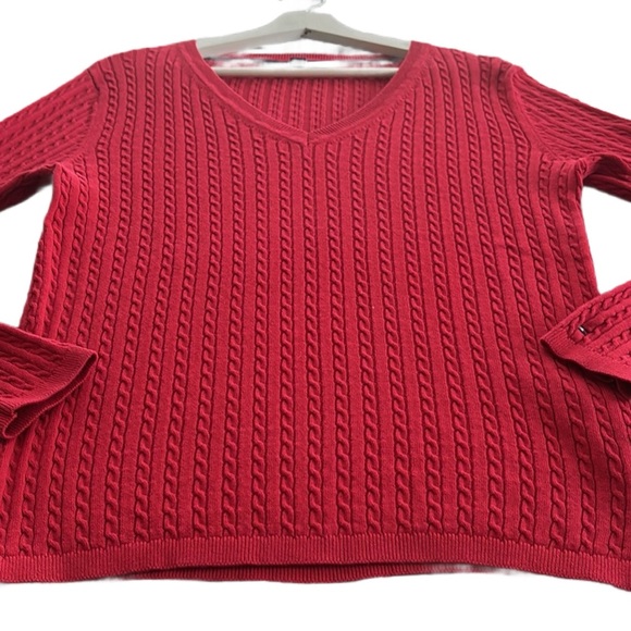 Tommy Hilfiger | Cotton Cable Ivy V-Neck Long Sleeve Knit Sweater Scarlet (M) - Picture 5 of 11